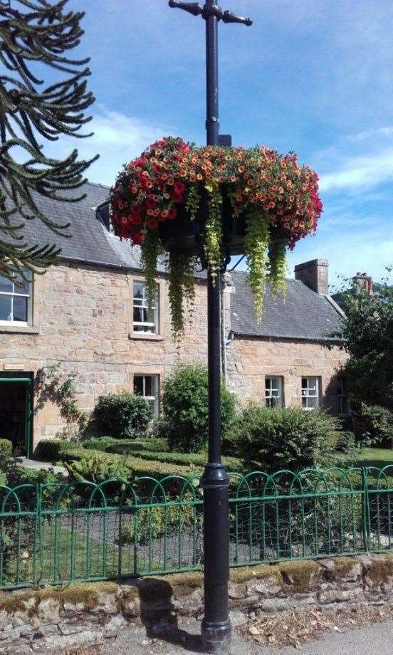 A new team of volunteers is needed to keep flower power going in Dornoch.