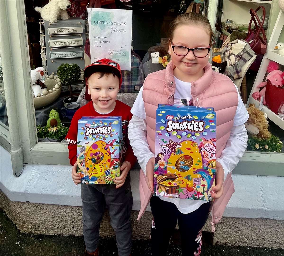 Kenzie Macrae and Ruby Johnston won an Easter egg drawing competition.