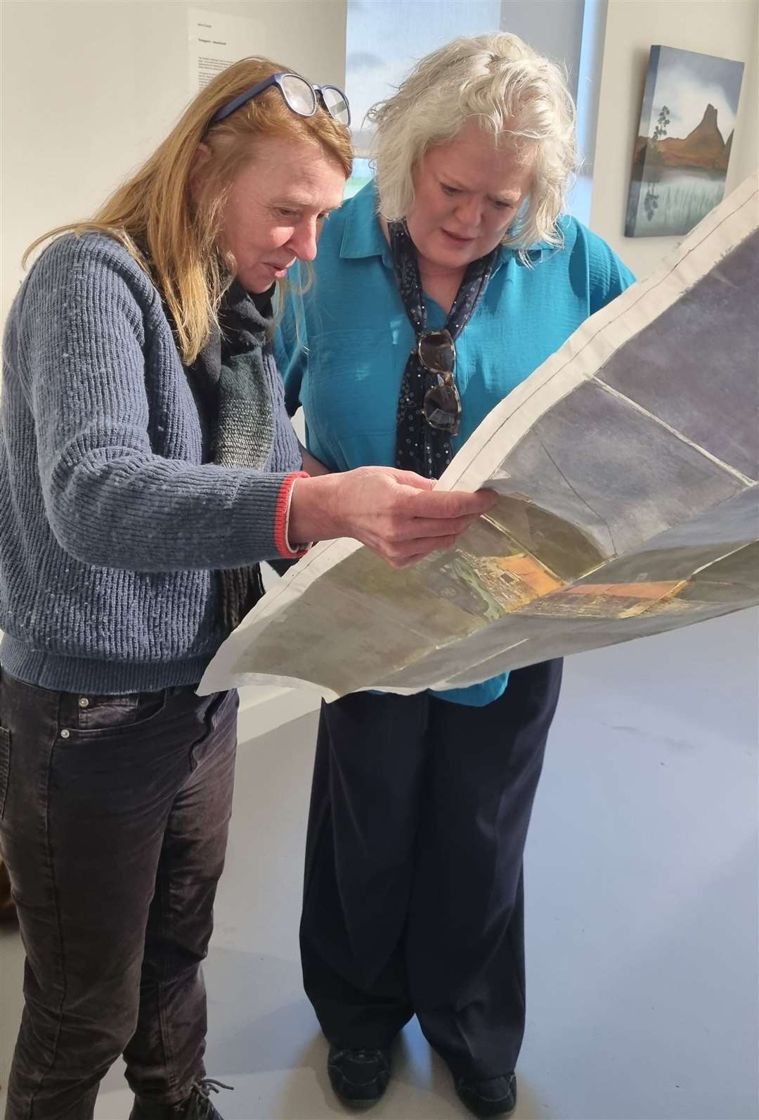 Jane Cooper discusses her work with museum director Sonya Hughes.