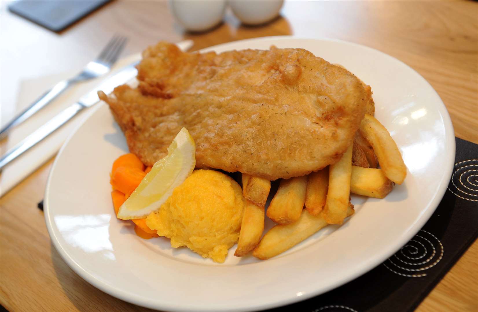 Food writer Sean Murphy has listed his top ten fish and chip restaurants in Scotland.
