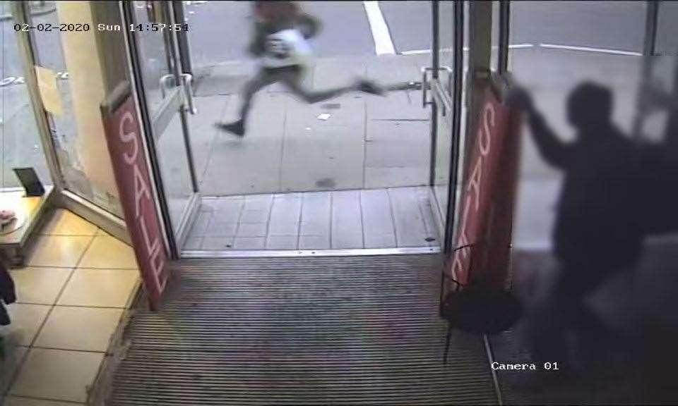 Sudesh Amman running along Streatham High Road as he stabbed passers-by (Metropolitan Police/PA)