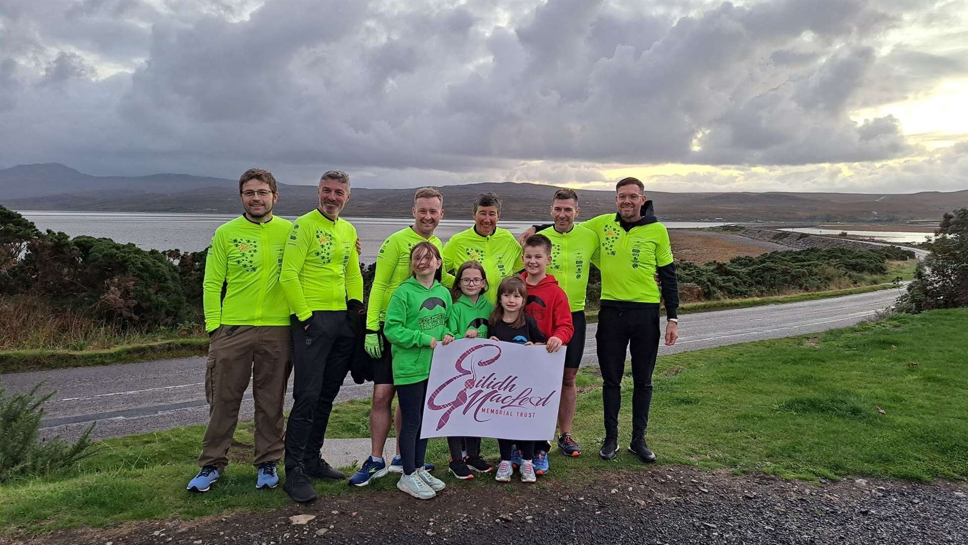 North Coast children who attend Fèis Air an Oir music classes met up with members of the Eilidh MacLeod Memorial Trust when they cycled round NC500. The trust has donated £500 to the feis.