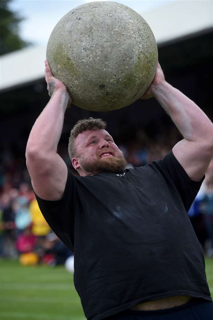 Athletes - The World's Strongest Man