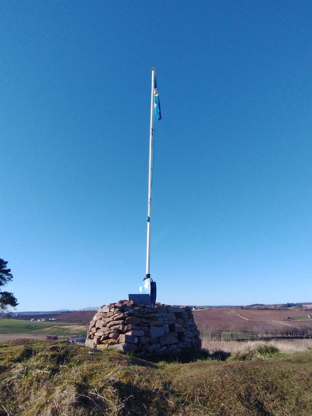 Flag pole at the top of Ormond Hill.