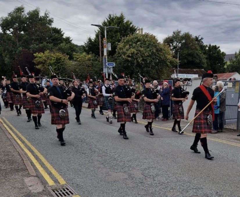 Sutherland Caledonian Pipe Band held a fundraising parade earlier this month in memory of band stalwart Hamish Campbell.