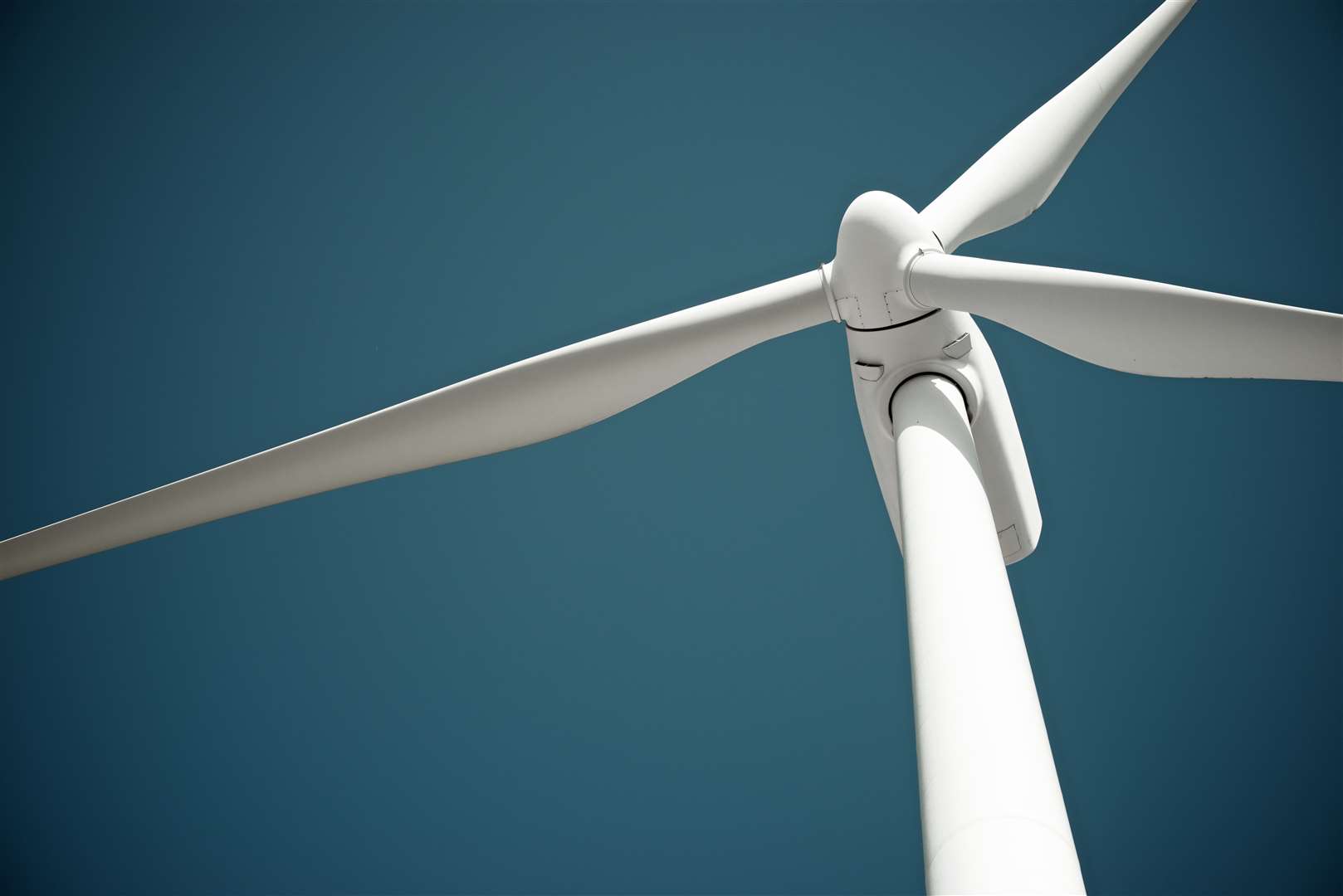 Councillors have given the go-ahead to Strath Tirry and Sallachy Wind Farms.