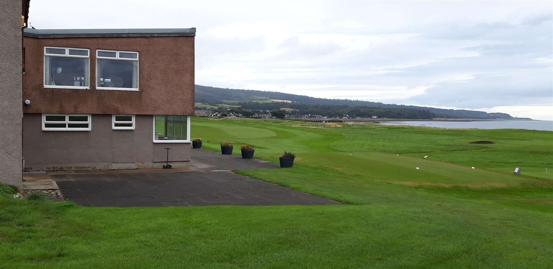 Golspie Golf Club owns its clubhouse and car park, but the land the course runs over belongs to Sutherland Estates.