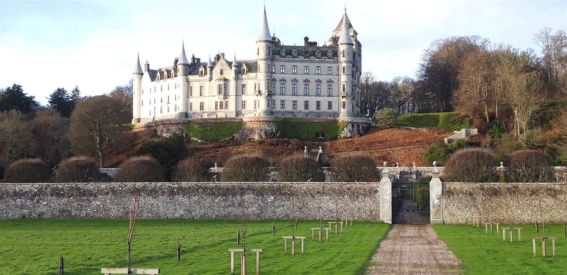 Golspie's first ever Back Yard Ultra is being held in the grounds surrounding Dunrobin Castle.