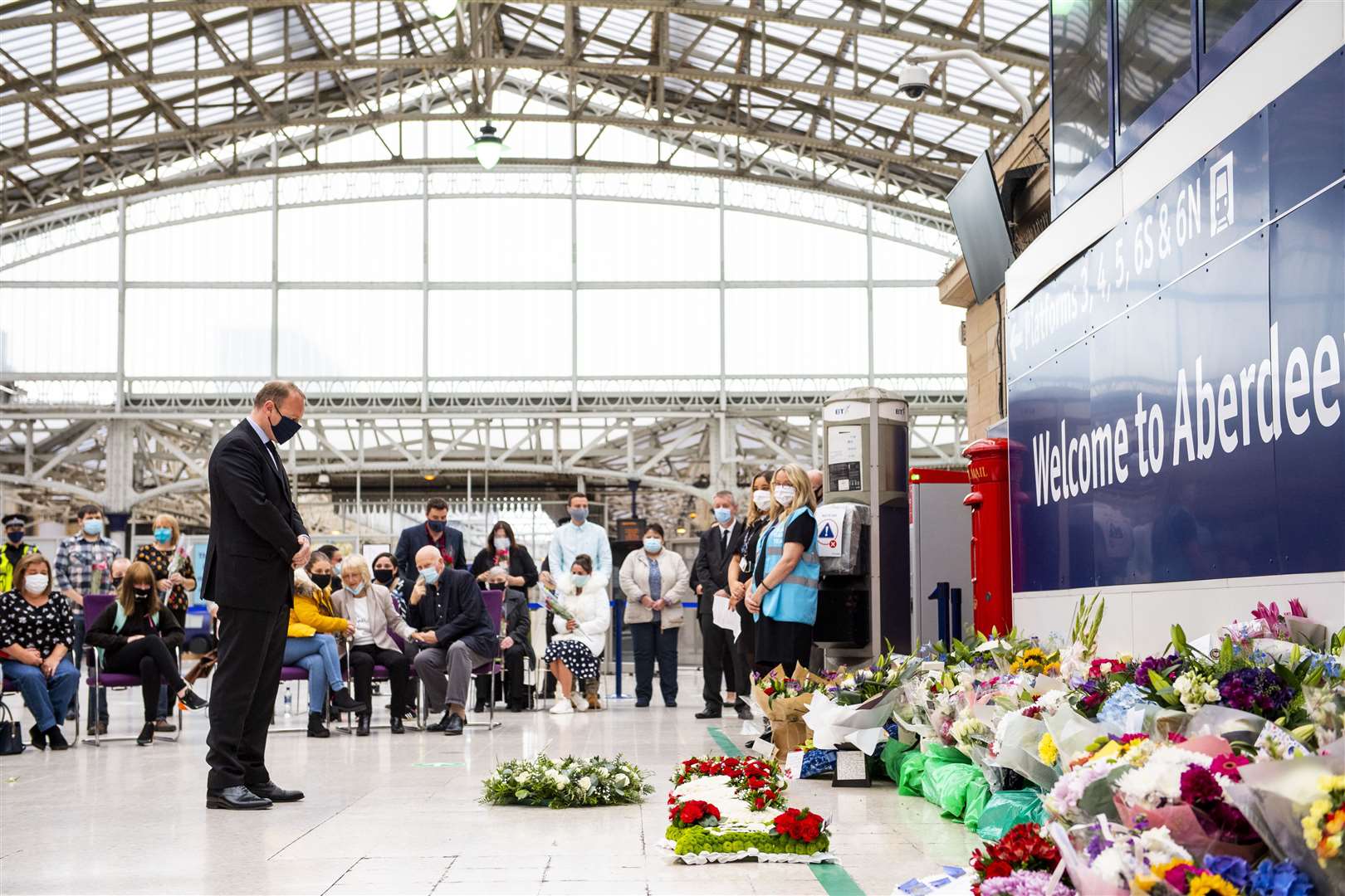 Alex Hynes, Managing Director, Scotland’s Railway lays at wreath at Aberdeen station as the railway remembers those who lost their lives in the Stonehaven derailment last Wednesday. (Credit: ScotRail / SNS).