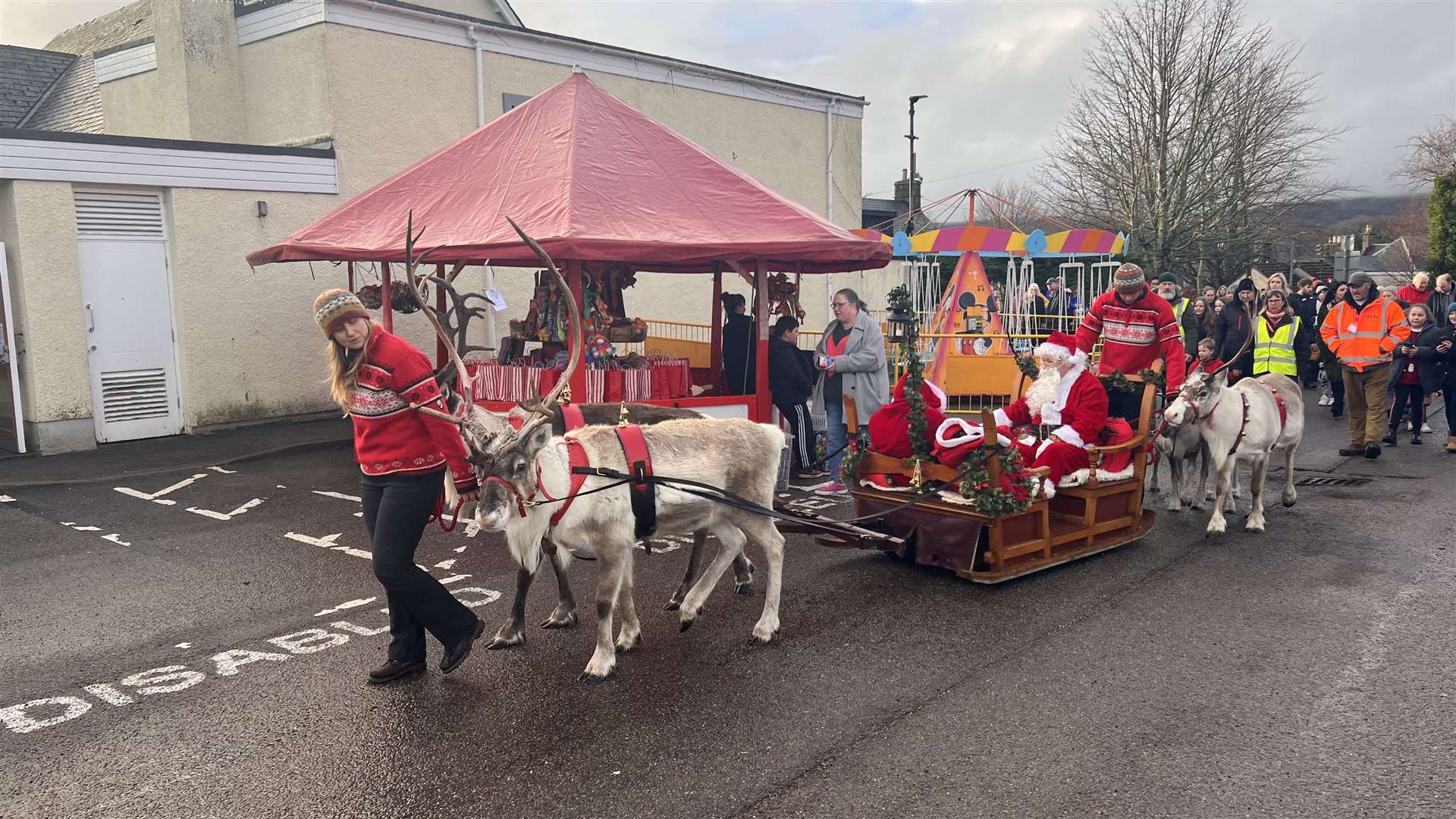 Santa's sleigh journey lasted around 30 minutes.