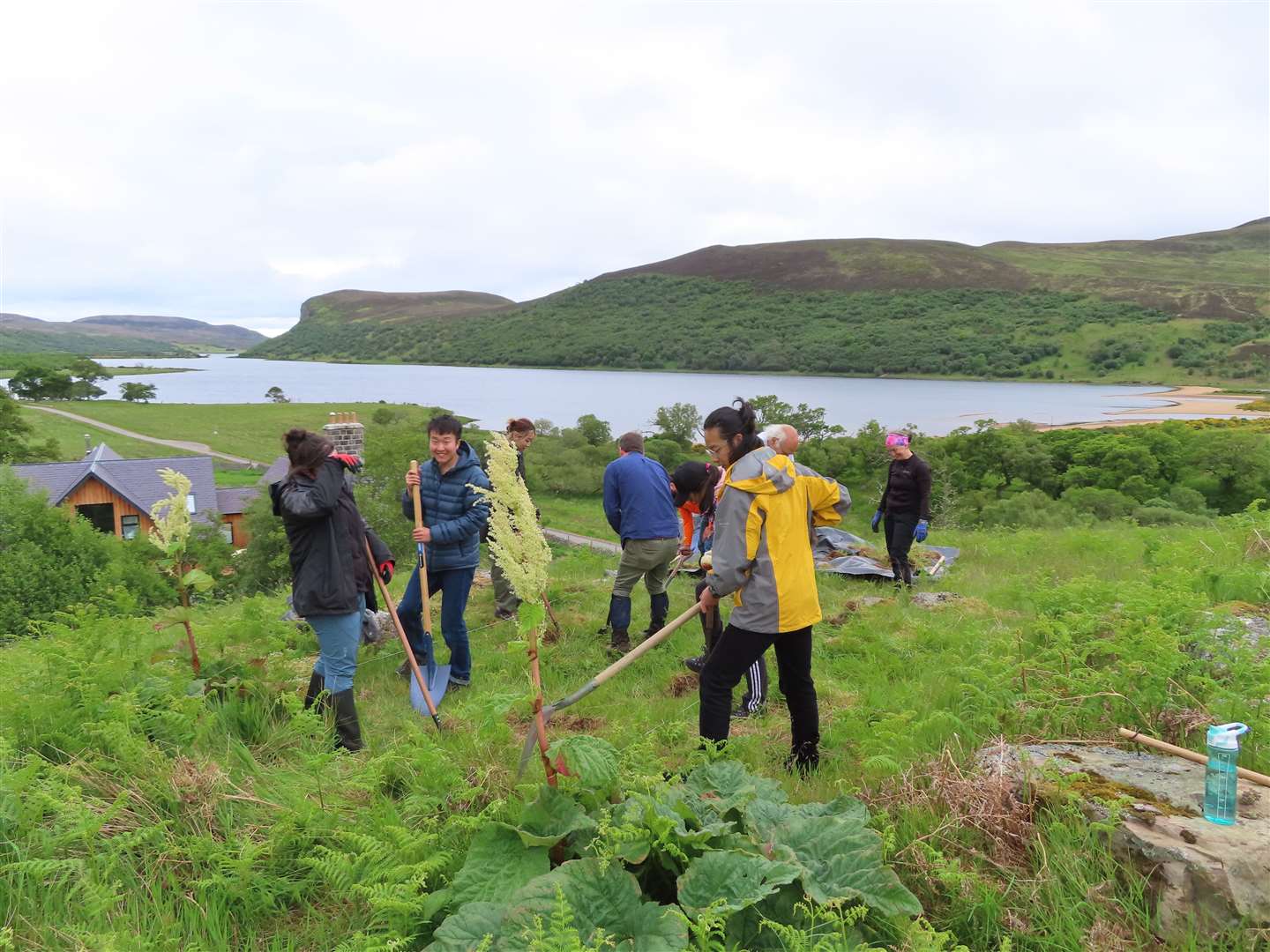 Several crowns of rhubarb were still growing in what was thought to have been a vegetable bed. Historic Environment Scotland archaeologist Kevin Grant took some stalks and made a sponge cake which he offered to diggers the following day.