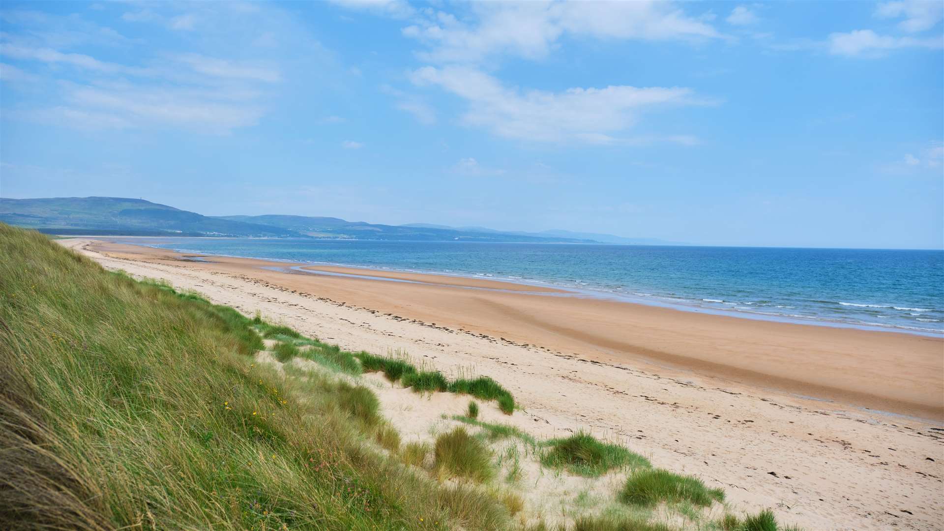 Beautiful Embo beach lies alongside Coul Links. Picture: Adobe Stock Images