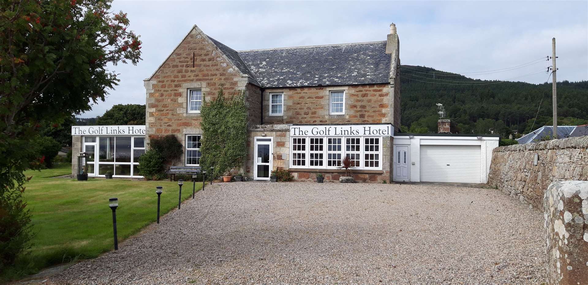 The historic, nine-bedroom Golf Links Hotel enjoys an enviable position on Church Street, close to Golspie golf course and overlooking the sea.