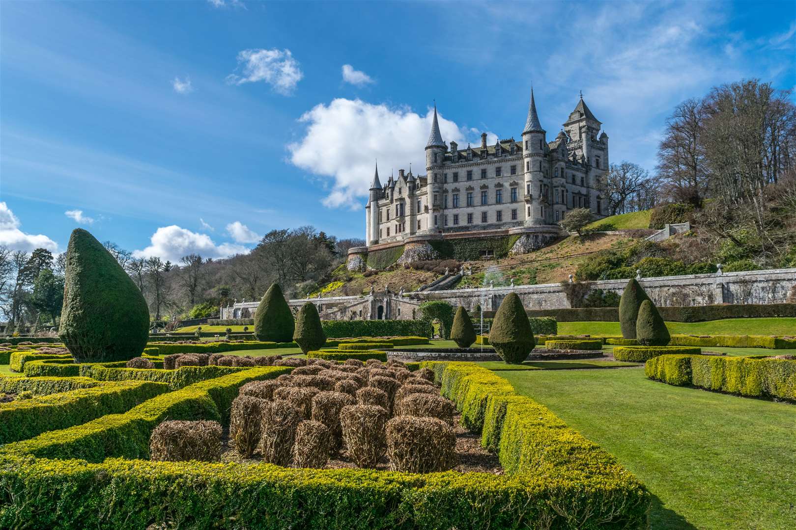 Dunrobin Castle remains a popular attraction.