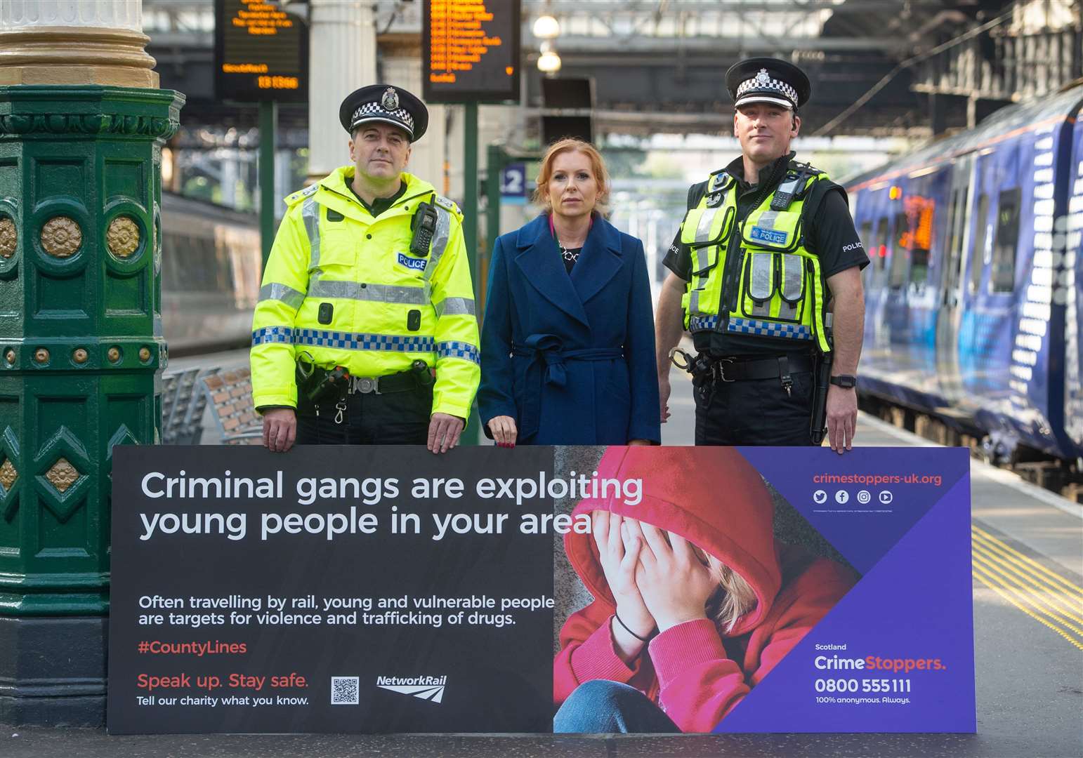 Chief Inspector Neill Whiteside, Minister for Community Safety Ash Reagan, and Chief Inspector Brian McAleese BTP at Waverley Station, Edinburgh, Scotland, launching a new Crimestoppers campaign in partnership with Network Rail and British Transport Police to highlight how criminal ‘County Lines’ gangs target young people and exploit them to carry cash, drugs and weapons.