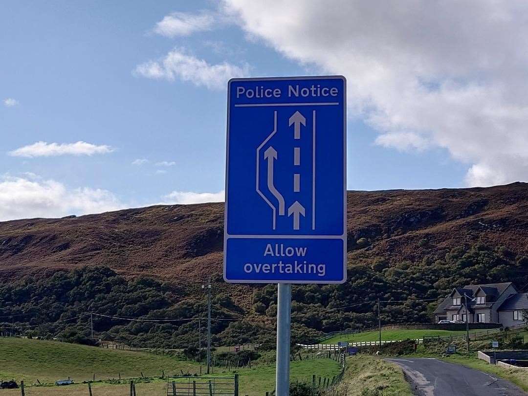Police notice at Strathnaver, explaining passing places.
