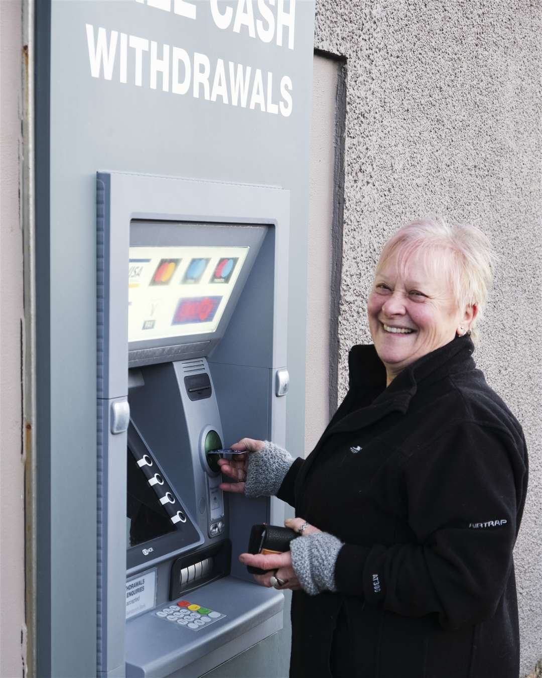 A delighted customer is happy that there is an ATM in Durness again.