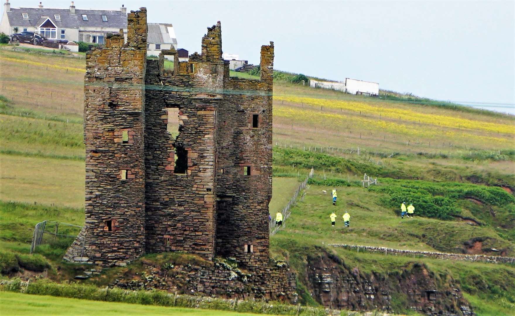 Coastguard searching for the missing woman on Sunday afternoon near the remains of old Keiss Castle. Picture; DGS
