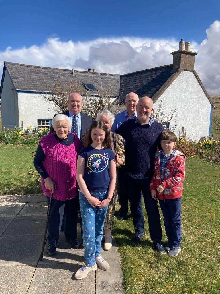 Mary with her daughter Patricia, son Jimmy, son in law Rodger, grandson David, great-grandson Callum and great-granddaughter Anna Mae.