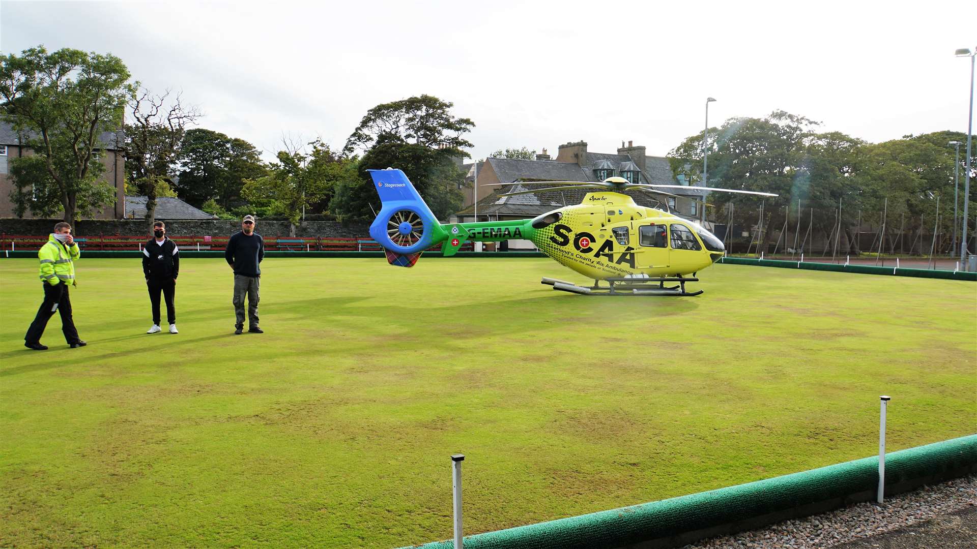 A helicopter flew a specialist team to Caithness General Hospital.