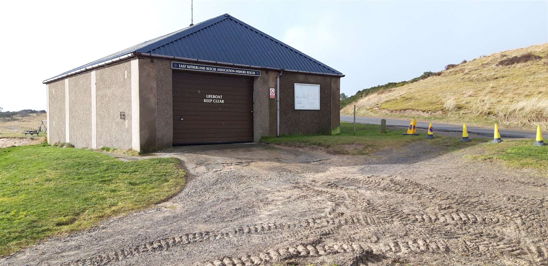 The existing ESRA boatshed is located next to the top car park at Dornoch beach. A site to the south east has been earmarked for the new facility.