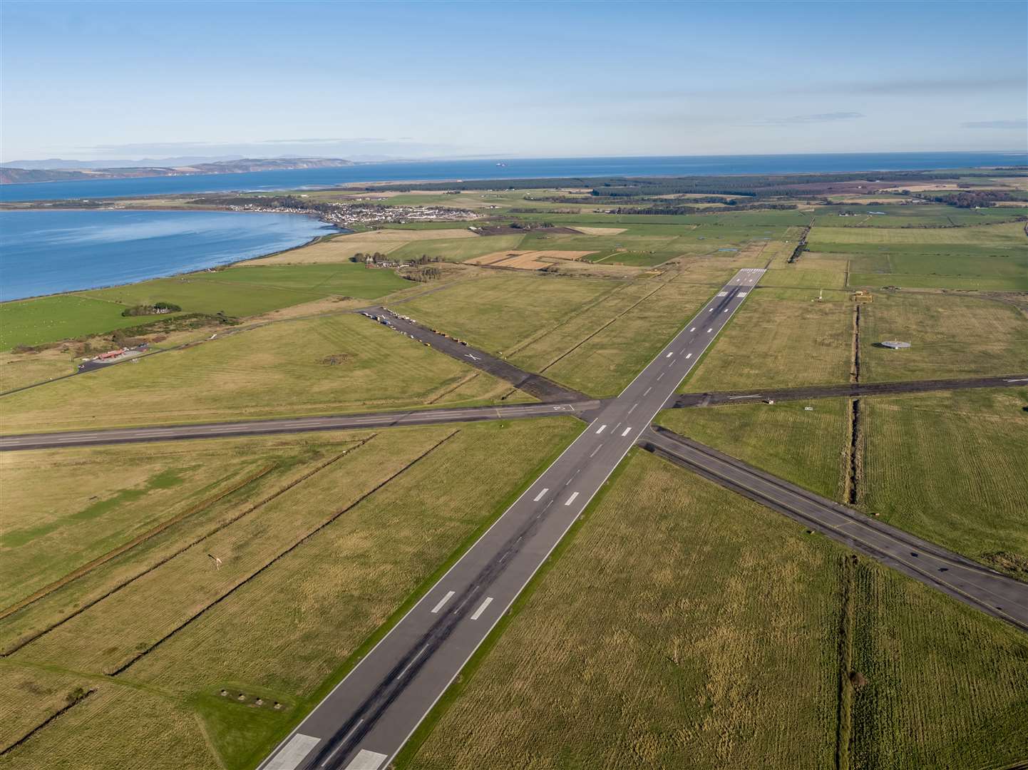 Highlands and Islands Airports Limited (HIAL) has invested over £4 million in energy efficient runway lighting for Inverness Airport.